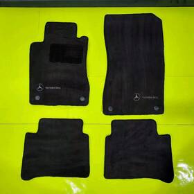 3573300 Mercedes W219 Oem Black Carpet 4pc Floor Mats For 2006-2011 Mercedes-benz Cls Class