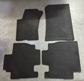1636802141 Mercedes-benz W163 Ml-class Oem 1998-05 Black Floor All Weather Rubber Mat Set 4