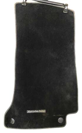 A20568005489j74 Mercedes-benz A2056800548 Genuine Oem Black Velour Front Passenger Floor Mat A20568005489j74 Mercedes-benz A2056800548 Genuine Oem Black Velour Front Passenger Floor Mat
