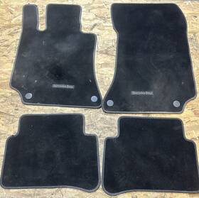 A2126804701 Mercedes-benz W212 E250 E350 E400 E550 Floor Carpet Mats Mat Set Oem A2126804701 Mercedes-benz W212 E250 E350 E400 E550 Floor Carpet Mats Mat Set Oem