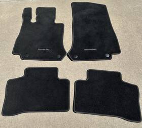 A25368002489j74 Mercedes-benz Glc300 X253 Floor Carpet Cover Liner Mat Oem 2017 - 2023 -set Of 4