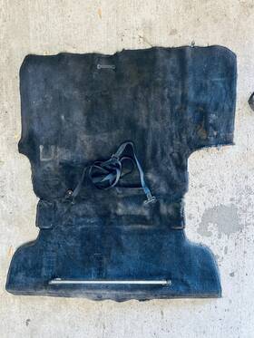 223.da1z86 Nissan 84-89 300zx Z31 Rear Trunk Carpet And Chrome Bar Blue