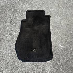 74902-rn230 Nissan 03-07 350z Left Driver Oem Floor Mat 74902rn230