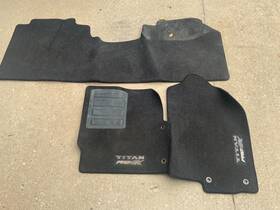 999e2-w5000 Nissan Used Oem Black Floor Mats Titan Xd 2016-2021 Pro-4x Genuine