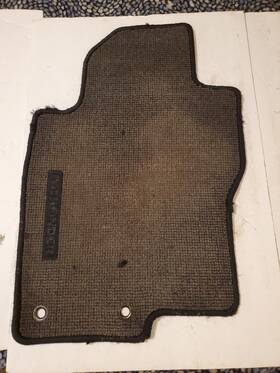 999e2-xu001ch Nissan 2008-2012 Pathfinder Front Left Driver Side Carpet Floor Mat Oem 999e2-xu001ch Nissan 2008-2012 Pathfinder Front Left Driver Side Carpet Floor Mat Oem