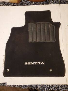 T99e2-6lb0a Nissan 2020-2024 Sentra Front Left Carpet Black Floor Mat Oem