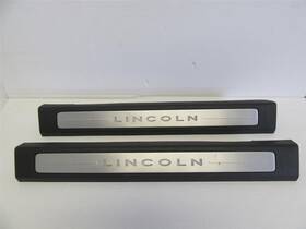 Dp53-f13200-l Oem Ford 2013 2014 Lincoln Mkz Garnish Scuff Plate Door Sill Pair With Ambient Lighting