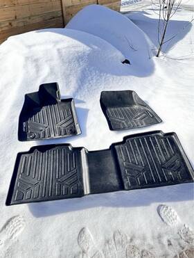Smartliner 840004634159 Custom Fit Floor Mats 2 Row Liner Set 2023-2025 Subaru Solterra Ev