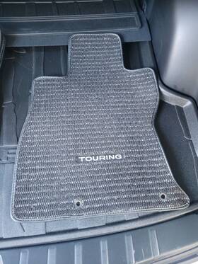 J501ssj040 Subaru Forester 20 19 - 2023 Floor Mats Like New