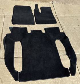 1624511-00-b Tesla 21-23 Oem Model X Floor Mats 6 Seater Covers Carpet Set Black 3 Piece