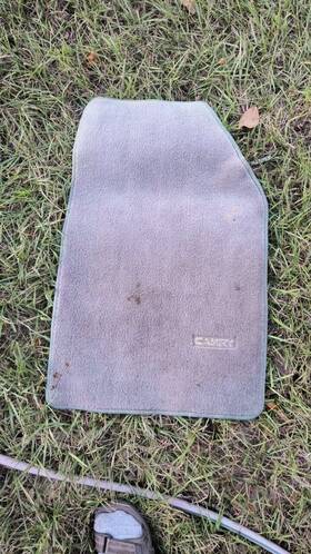 00208-32955-16 Toyota Camry Front Right Floor Mat Tan And Both Rear Mats