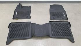 222.to1923 Toyota 23 Tundra Crew Cab All Weather Rubber Floor Mat Set Black