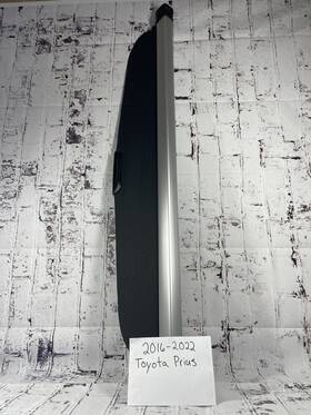 64946-47060 Toyota 2016 2017-2021 Prius Retractable Cargo Cover Rear Trunk Privacy Shade Oem