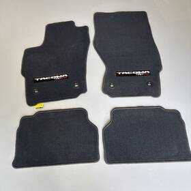 Pt206-02143-28 Toyota Oem Accessories Floor Mat-carpet