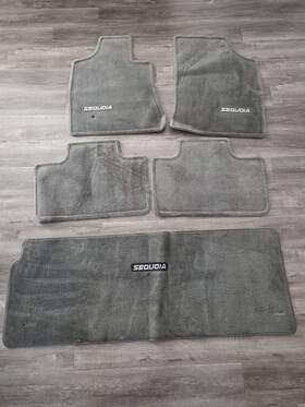 Pt206-0c050-09 Toyota Genuine Oem Pt206-0c050 Interior Carpeted Floor Mats 2004-2007 Sequoia