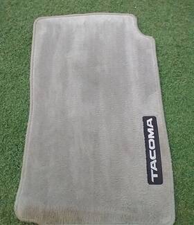 Pt206-35050 Toyota Tacoma 2006-2009 Floor Mat Oem Front Right Hand Passenger Side Carpet