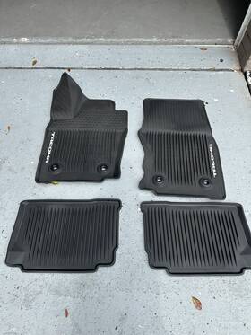 Pt206-35243-20 Toyota Genuine Oem Tacoma 2024 All Weather Floor Mats/liners