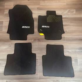 Pt206-42170-02 Toyota Rav4 2017-2018 Platinum Special Edition Carpet Floor Mats Genuine Oem Oe