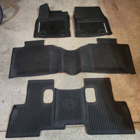 Pt908-0c230-02 Toyota Oem 2023-2025 Sequoia Black All Weather Floor Liner Mats - Like New