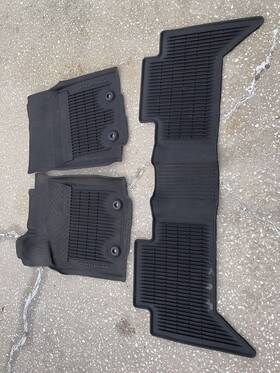 Pt908-35213-02 Toyota 2018-2023 Tacoma Oem Double Cab At All Weather Rubber Floor Liner Mats