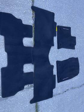 Pt919-0c231-20 Toyota 2023-2024 Sequoia Capstone Genuine 4 Piece Factory Carpet Floor Mats Oem