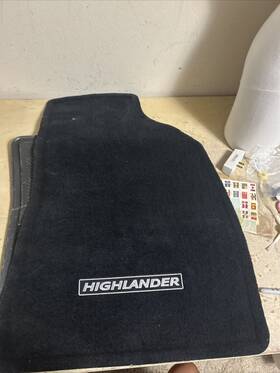 Pt926-48191-20 Toyota Highlander 2014 - 2018 Carpet Floor Mats 2 Pc Captain Chairs Genuine Oem