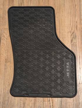 17b061500 Volkswagen 2019-2022 Jetta Replacement Oem Passenger Front Floor Mat 17b 061 500