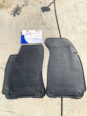 3b1-061-501-041 Volkswagen 1998-2001 Passat Front Floor Mats Oem Round Holes