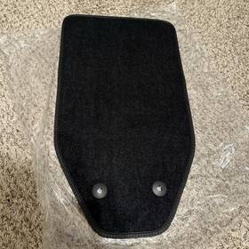 32288196 Volvo V526 Xc90 2017 2018 2019 2020 Rear Floor Mat Genuine Oem 515a1