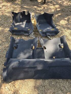 36155056 Volvo 2004-2011 S40 Floor Carpet Mat Cover Full Set Front And Rear Black Oem