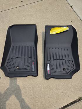 441051l Weathertech 441051r 2014 Jeep Wrangler Unlimited Front Floor Mats Only New 441051l/r