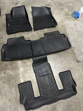 441080-1-3 Weathertech 2017-2023 Gmc Acadia Mats Used Black 2nd Row Bucket Seats