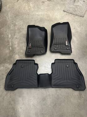 441313-1-4 Weathertech 2020-2024 Jeep Gladiator Mats Black Set