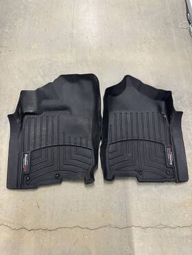 449081im Weathertech 2017-2024 Nissan Titan Floor Mats Front Set Black Floorliner Used