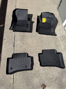 449631 Weathertech Weather Tech Floor Mats For Range Rover Velar Or Jaguar F-pace