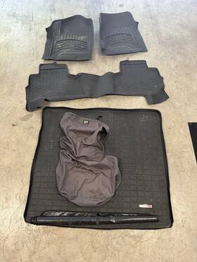 463021 Weathertech Weather Tech Full Set Chevy Tahoe 2015-2020 Used Black With Seat Cover