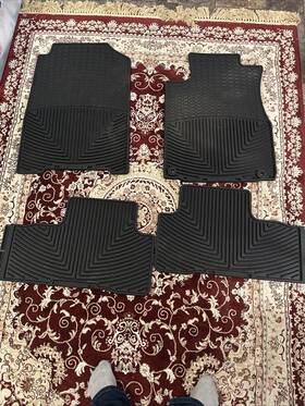 Wtcb120121 Weathertech All-weather Floor Mats For A 2015 Honda Crv Only Used 1 Year Wtcb120121 Weathertech All-weather Floor Mats For A 2015 Honda Crv Only Used 1 Year