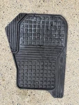 Genuine Land Rover LR4 Oem Rubber Floor Mat Front Passenger Right Lhd LR006239. Fixed Price $26.00.